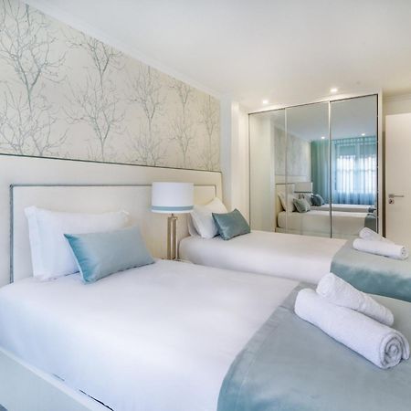 Whome City Chic Escape: Your Stylish Haven In Downtown リスボン エクステリア 写真