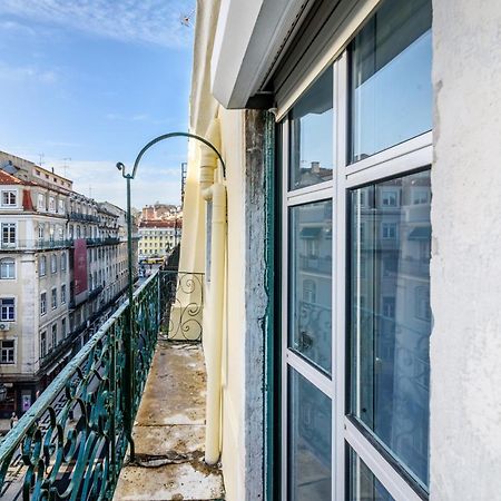 Whome City Chic Escape: Your Stylish Haven In Downtown リスボン エクステリア 写真