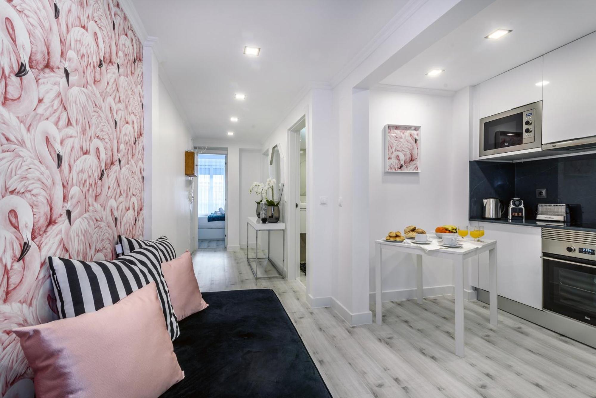 Whome City Chic Escape: Your Stylish Haven In Downtown リスボン エクステリア 写真
