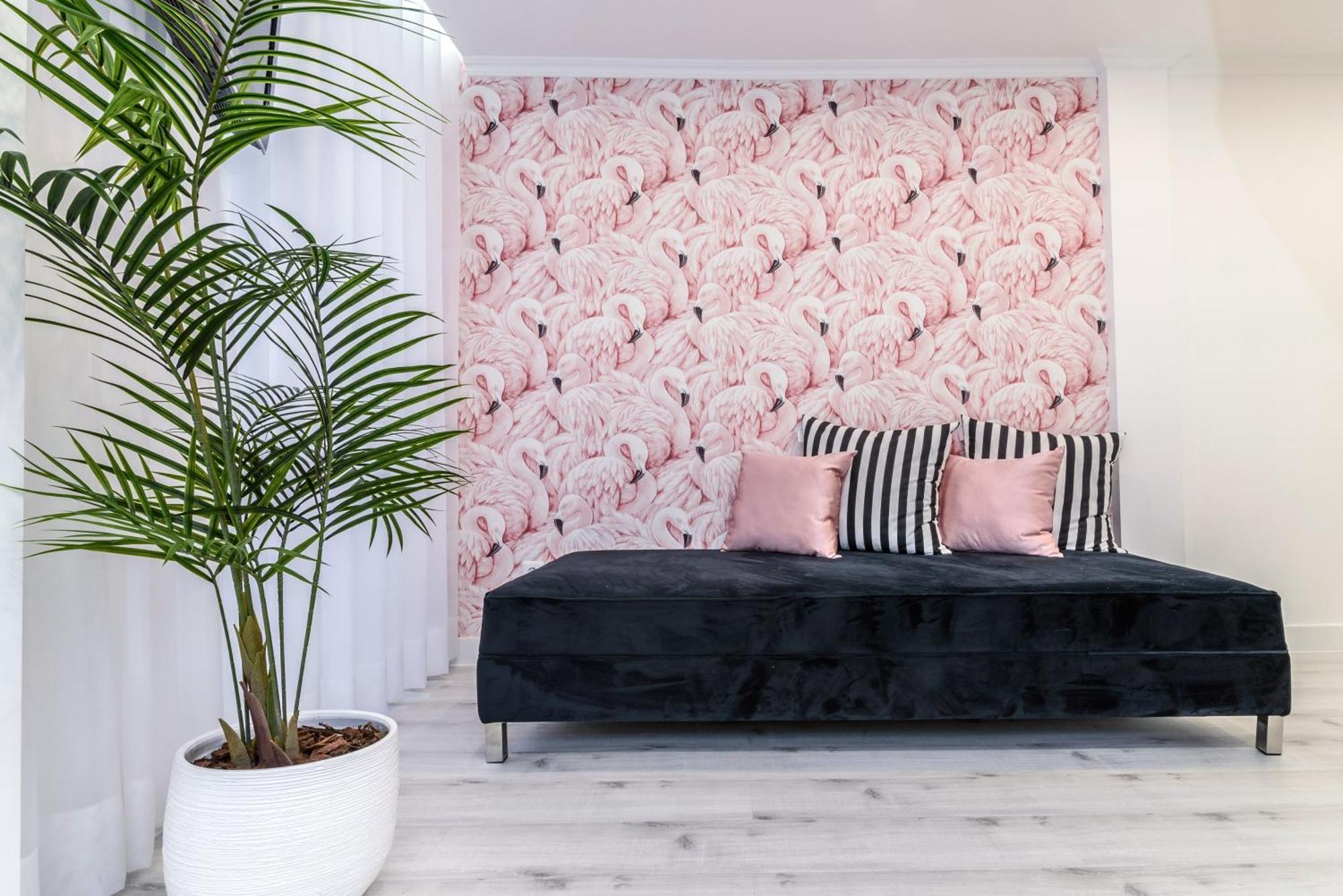 Whome City Chic Escape: Your Stylish Haven In Downtown リスボン エクステリア 写真